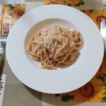 Spaghetti con pesto siciliano